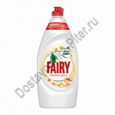 Средство д/мытья посуды Fairy Нежные руки Ромашка и витамин Е 900мл